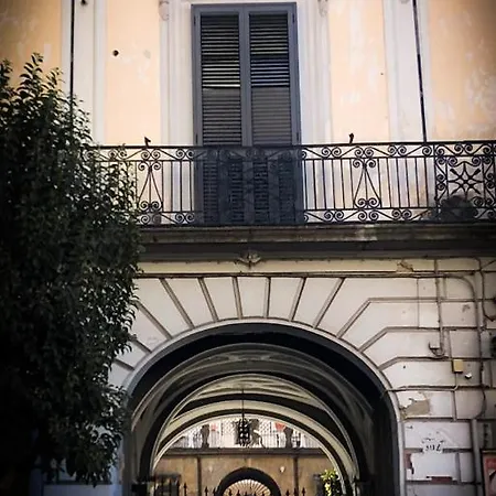 Palazzo Capece *