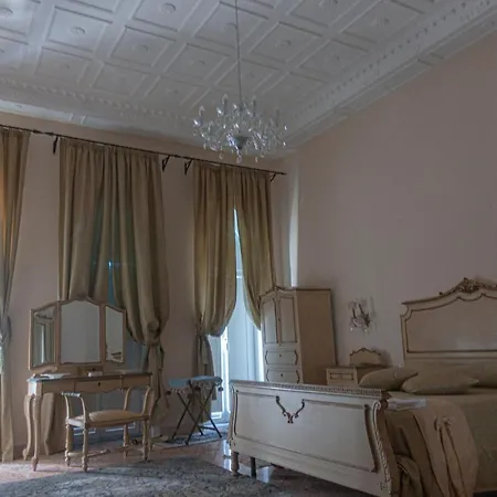 Palazzo Capece Caivano