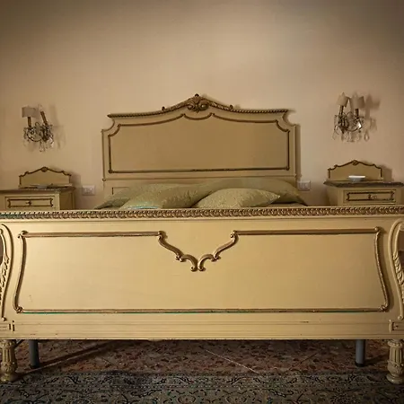 Palazzo Capece Homestay