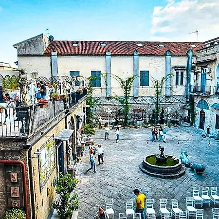 Palazzo Capece Alloggio in famiglia