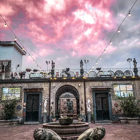 Palazzo Capece Проживание в семье Caivano