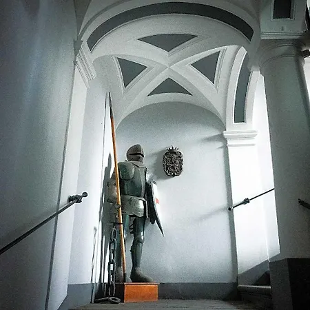 Palazzo Capece *