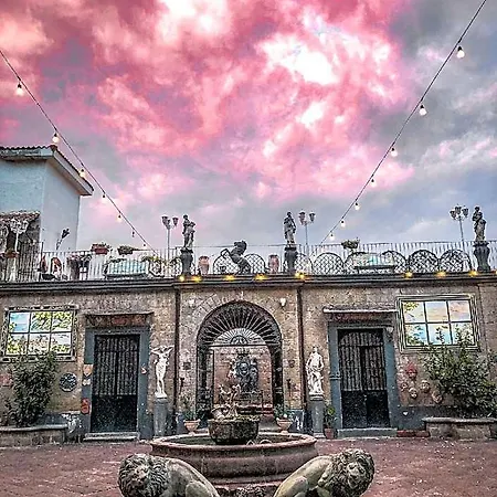 Palazzo Capece *